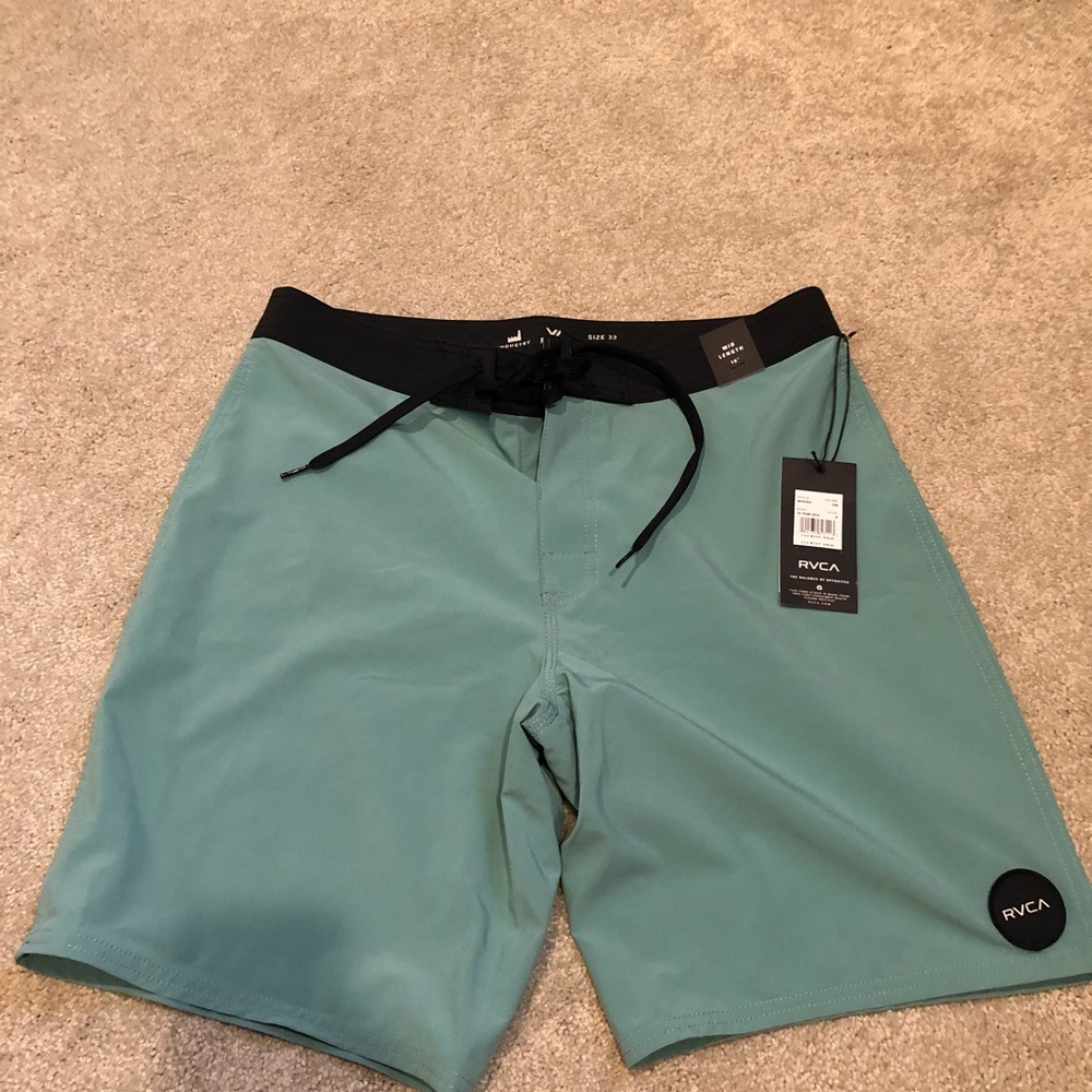RVCA men’s bathing suit size 33